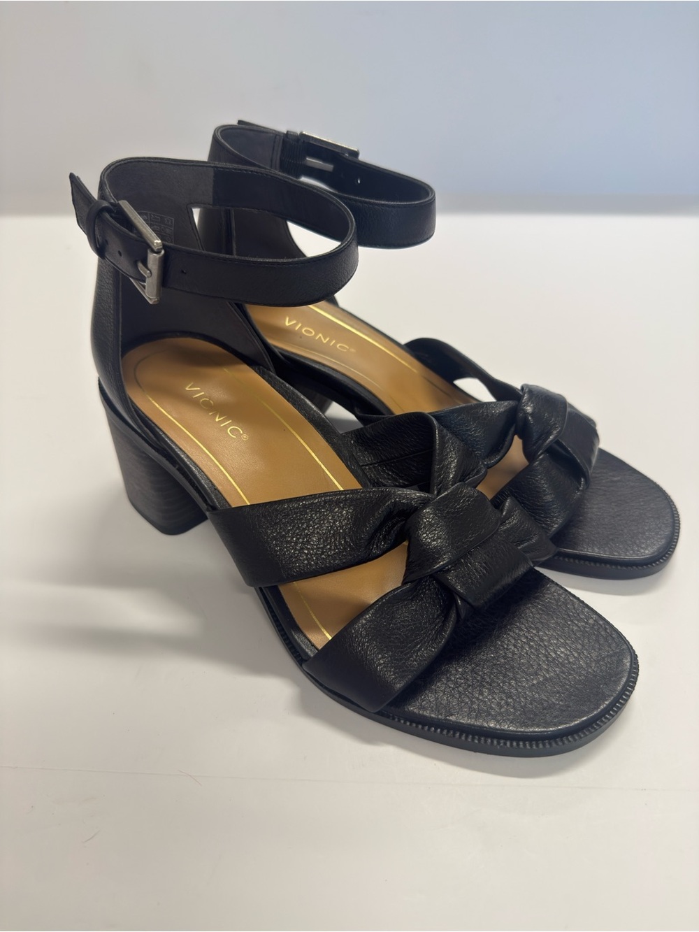 Vionic Maia Black Leather Knotted Ankle Strap Block Heel Sandals Size 8.5 EUC